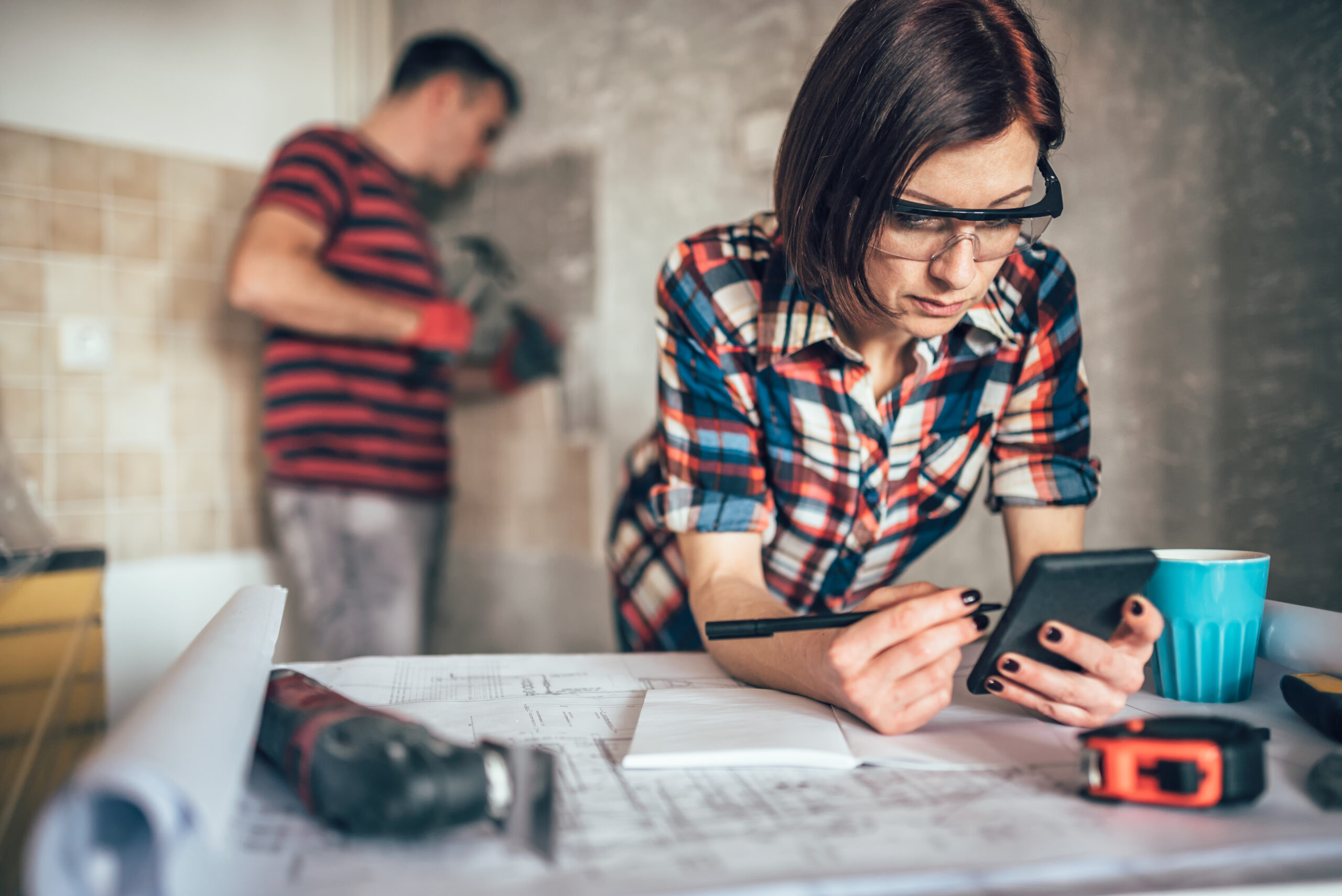 Customer contacting a tradesperson